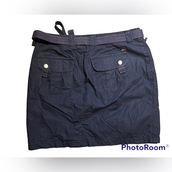 ♥️Cute Navy Blue Tommy Hilfiger Skirt - Picture 3 of 3